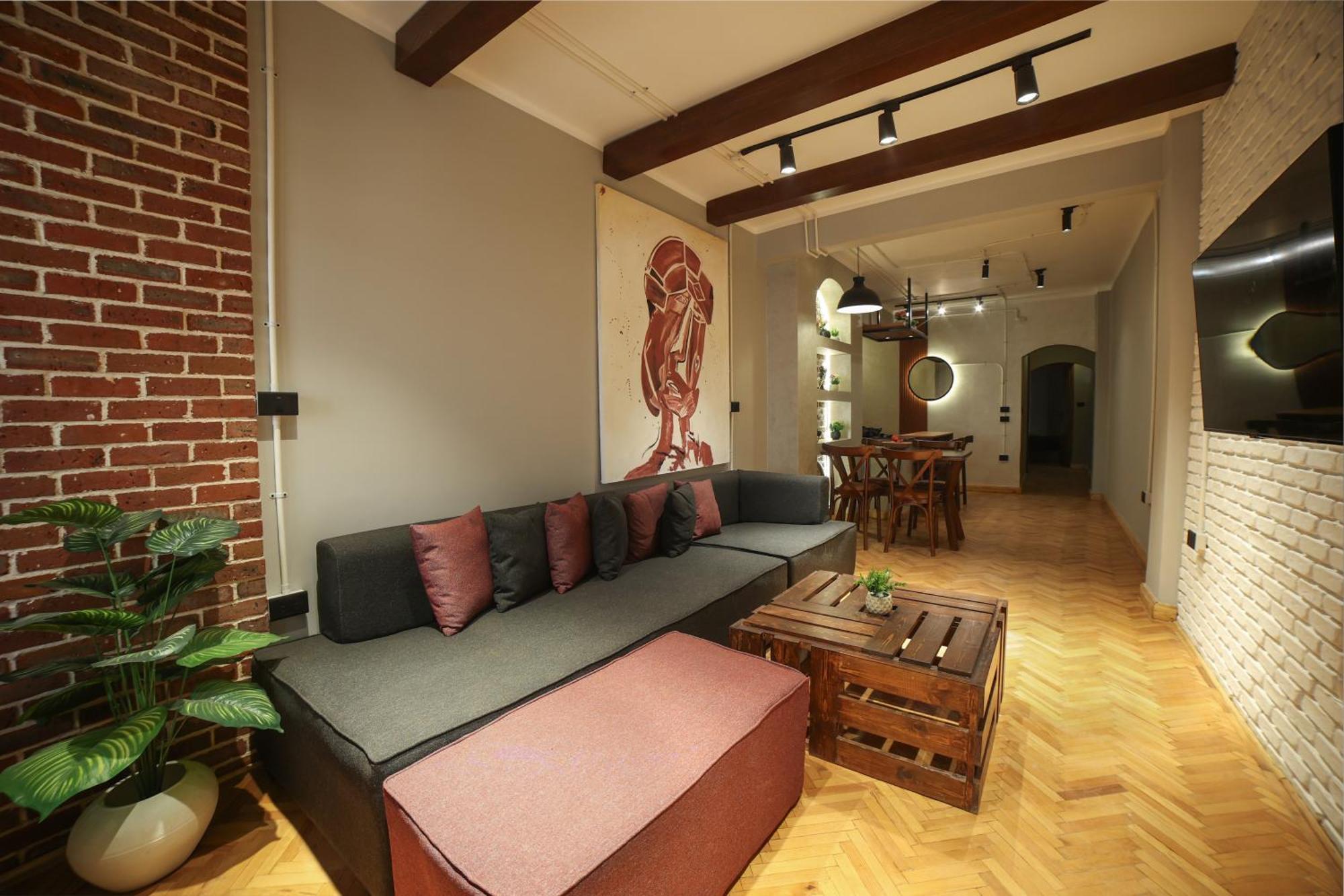 Chic Artist Loft In Downtown W Vintage Charm Apartment *