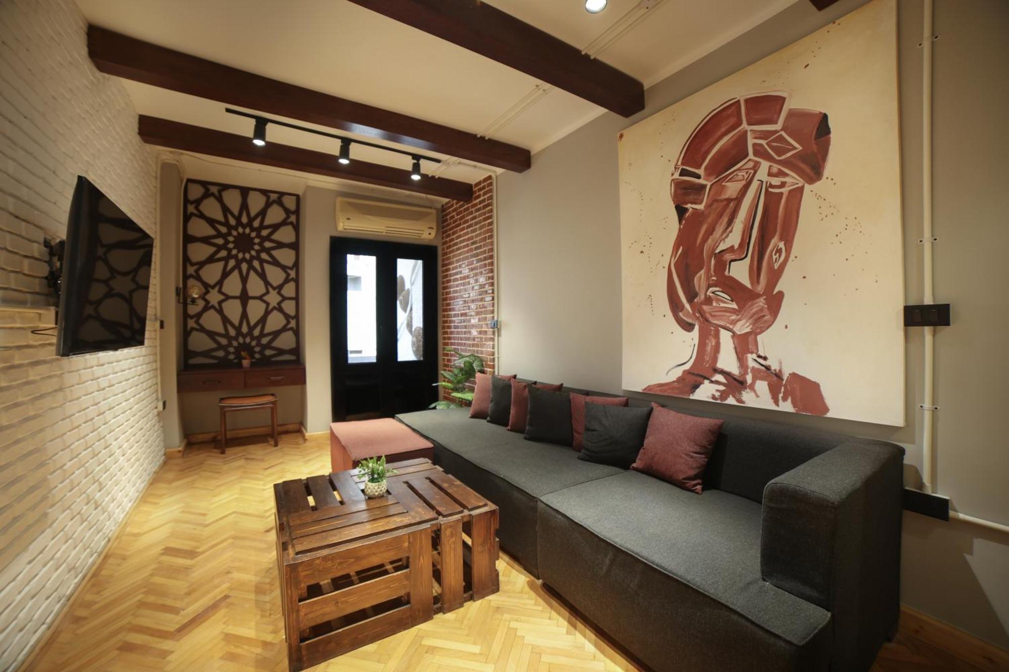 Chic Artist Loft In Downtown W Vintage Charm Cairo